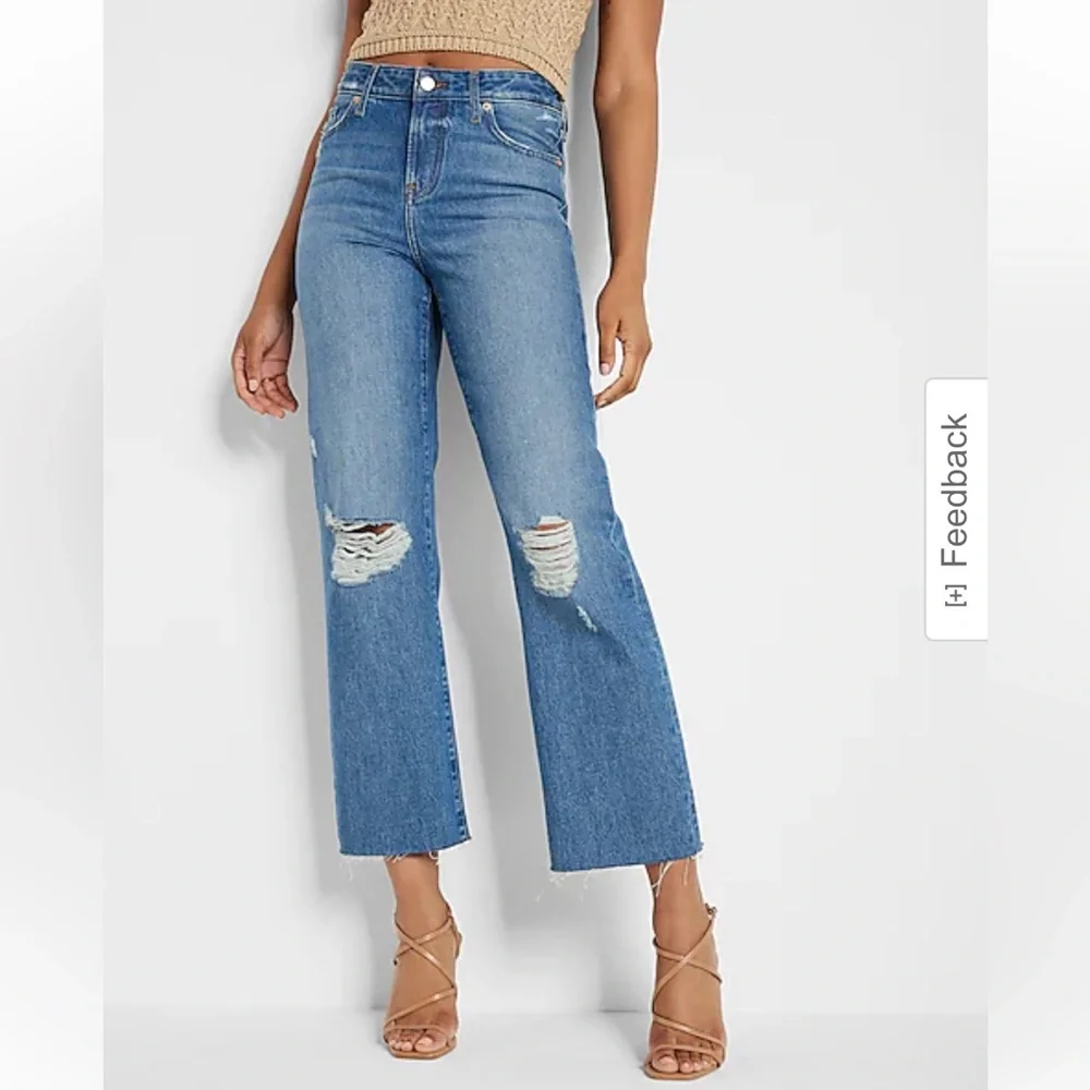 NWT Mid Rise Medium Wash Ripped 90s Ankle Boot Jeans - Picture 2 of 10